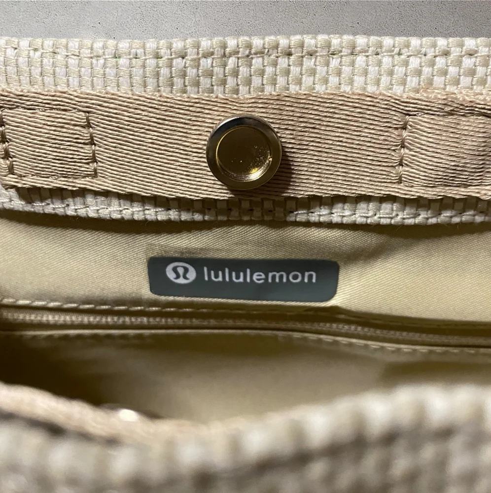 Lululemon two tone canvas tote bag mini 4.5L - Picture 8 of 10